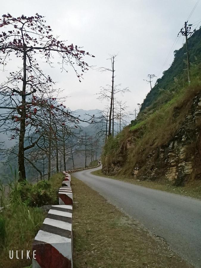 Du Gia Van Chung Homestay Làng Cac Екстериор снимка